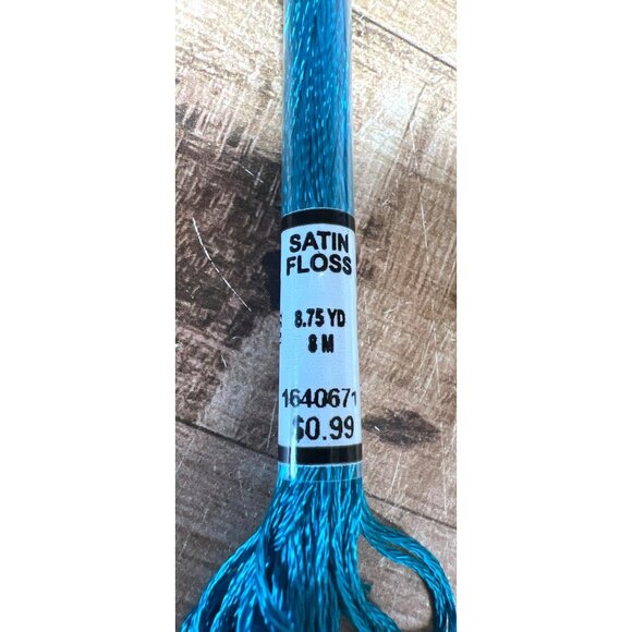 58 Artiste Satin Floss 8.75 YD 8M Bright Blue Embroidery Thread For Crafts & Pro - Picture 3 of 3